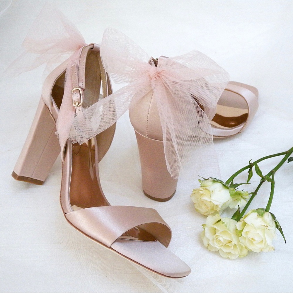 Badgley Mischka Kim Back Bow